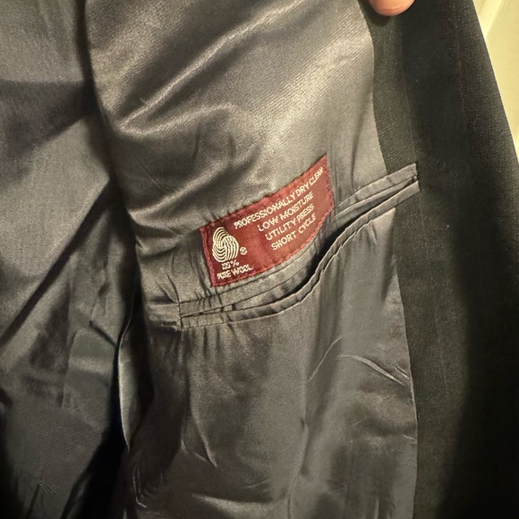 Jos.a.bank suit set - Picture 3 of 7